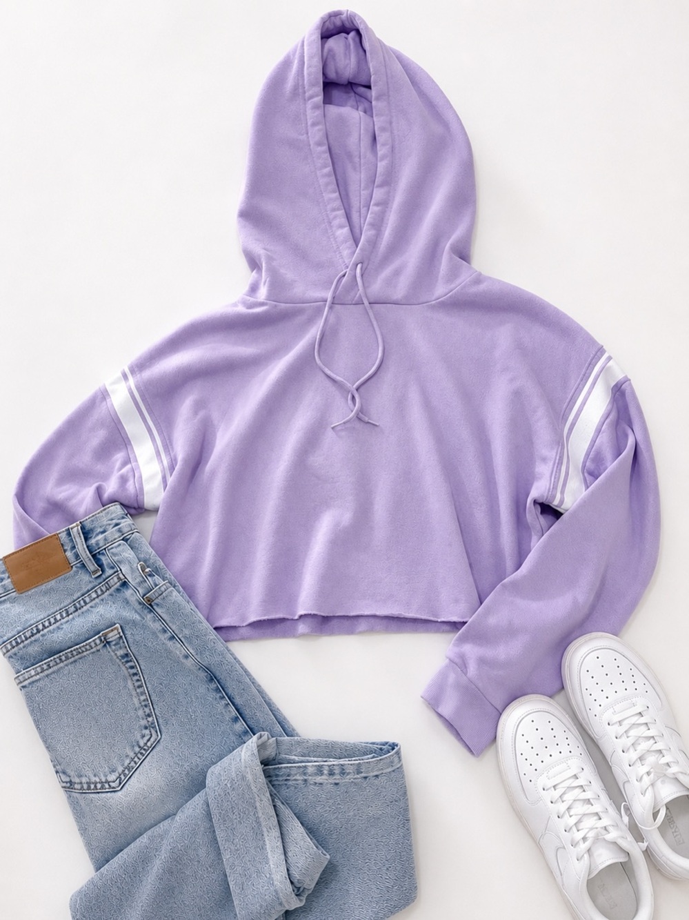 UO Out From Under Lavender Cropped Hoodie Sweatshirt Size Medium Varsity Style